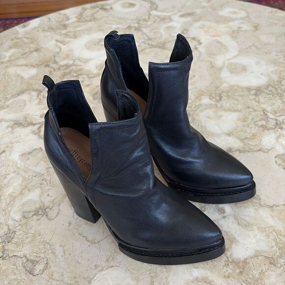 Jeffrey Campbell Who's Next Block Heel Cut Out Sides Leather Ankle Boots - Picture 5 of 14